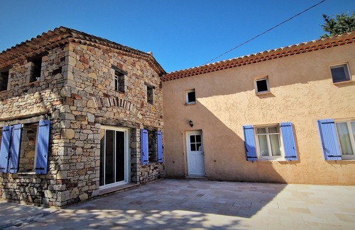 Cuers Villa | Hermosa propiedad con piscina con una vista excepcional