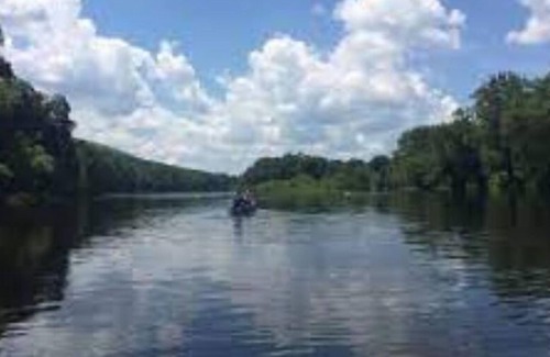 Shawnee Apartamento | Beautiful property with a breathtaking view of river and mountains.