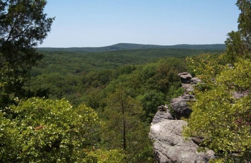 Shawnee Apartamento | Beautiful property with a breathtaking view of river and mountains.