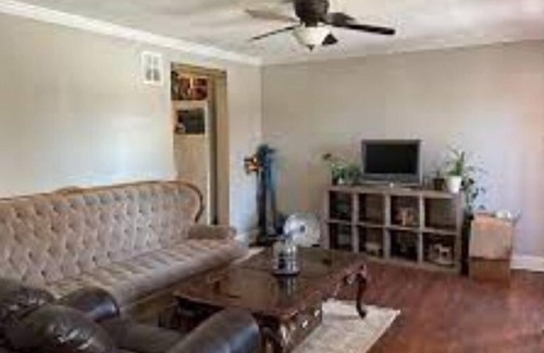 Shawnee Apartamento | Beautiful property with a breathtaking view of river and mountains.