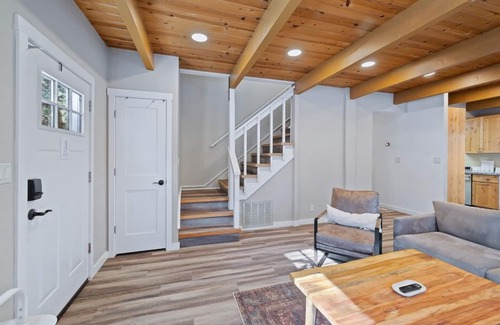 Truckee Casa | Beautiful Prosser Estates House Hot Tub!