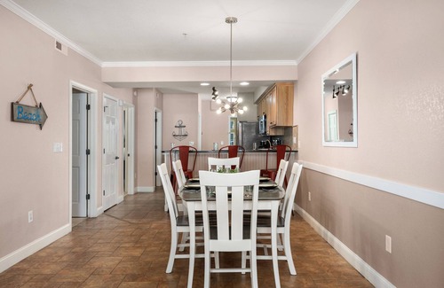 Colington Condominio | Beautiful Pup-Friendly Oceanfront Resort with Gym, Pool & Games! Well Stocked!