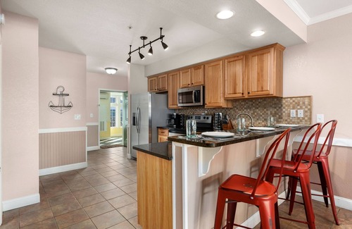 Colington Condominio | Beautiful Pup-Friendly Oceanfront Resort with Gym, Pool & Games! Well Stocked!