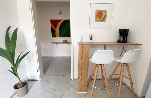 Altlindenau Apartamento | Beautiful quiet 2-room apartment with a balcony and nice view