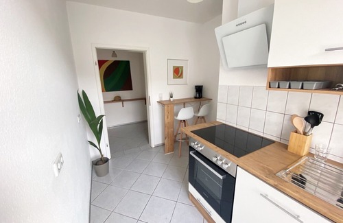 Altlindenau Apartamento | Beautiful quiet 2-room apartment with a balcony and nice view