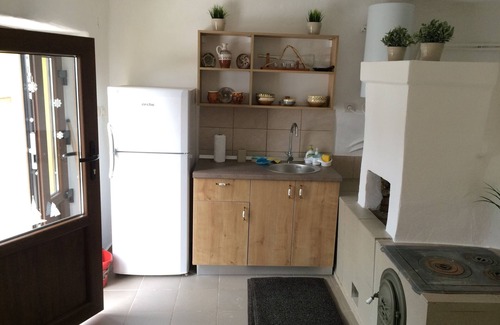 Girbova Chalet De Esquí | Hermosas, tranquilas y cómodas casas de campo antiguas, piezas de vida auténtica.