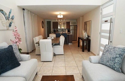 Sardinera Apartamento | Escapate a este hermoso apt en Villa Marina Fajardo y disfruta en familia!