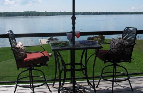 Leeds and the Thousand Islands Cama Y Desayuno | Hermosas damas tranquilas frente al mar o parejas retiro.