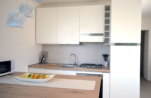 Lido delle Nazioni Apartamento | Beautiful renovated apartment with 50m2 terrace