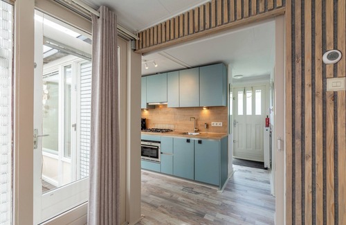Sint Maartenszee Casa | Beautiful, recently renovated vacation home within walking distance to the beach!