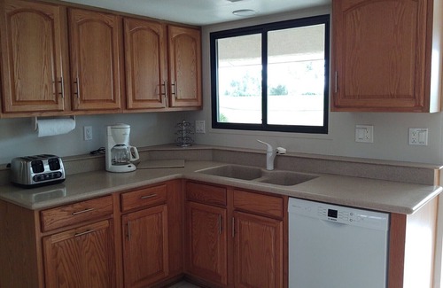 Sun City West Casa | Beautiful remodeled 4-bedroom 2-bath golf course vacation home in Sun City West
