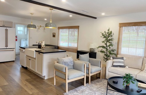 Kernville Casa | BEAUTIFUL, REMODELED HOME WITH EASY ACCESS TO LAKE AND RIVER - PET FRIENDLY