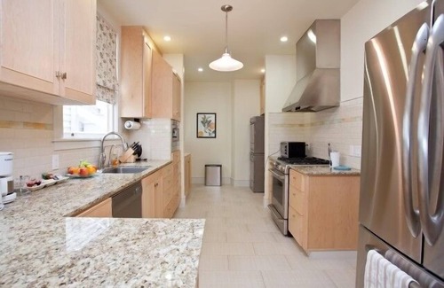 Richmond District Apartamento | Hermoso piso renovado cerca del Golden Gate Park - Wi-Fi de alta velocidad - estacionamiento