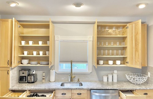 Marlborough Casa | Beautiful Renovated CASTLE 5Bedrooms 2bath near BOSTON
