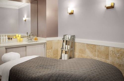Williamsburg Complejo | Beautiful resort guest room - sleeps four - NEW VERY REDUCED rate till 1/2/24