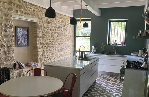 Etoile-sur-Rhone Casa | Beautiful restored stone house 15 minutes south of Valence