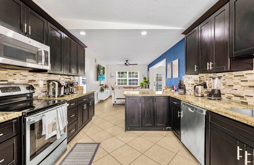 South Middle River Casa | Beautiful Retreat in Fort Lauderdale