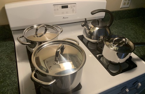 Codman Square Apartamento | Beautiful Retreat close to Downtown Boston. Pets friendly.