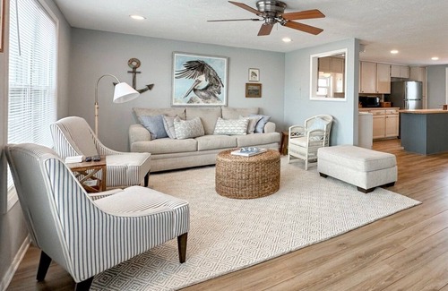 Matagorda Casa | Beautiful River House w/lighted fishing pier & great sunsets!