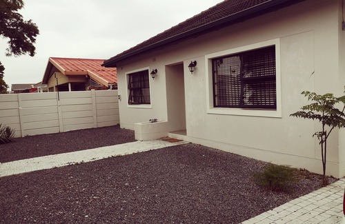 Cape Town Casa | Hermosa Rondebosch East Home - Gay Friendly