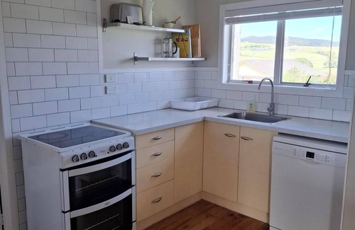 Ruakaka Casa | Beautiful Ruakaka beach fun, lots of space, 2 lounges, big garden