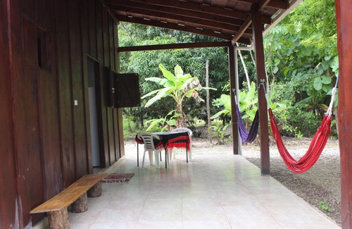 Buenos Aires Casa | Beautiful Rustic Tree Spirit House in Cabuya