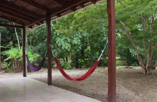 Buenos Aires Casa | Beautiful Rustic Tree Spirit House in Cabuya
