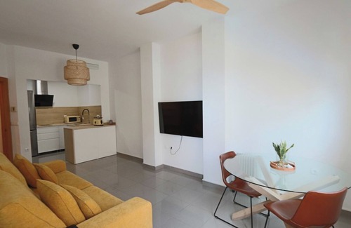 Castell de Ferro Apartamento | Beautiful sea views on the beachfront - private parking
