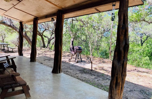 Rio Frio Cabina | Beautiful Secluded Cabin in the Woods - Second Wind Ranch