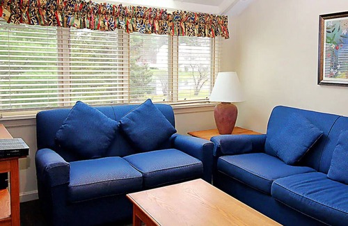 Lenox Dale Condominio | Hermoso, aislado, resort privado en el corazón de Berkshires en Lenox, MA