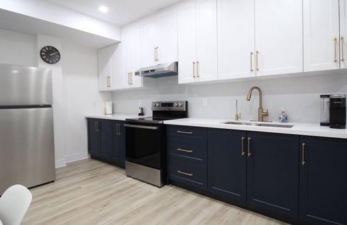 Rosemount Casa | Beautiful Separate Unit near GrandRiver & Kiwanis Park