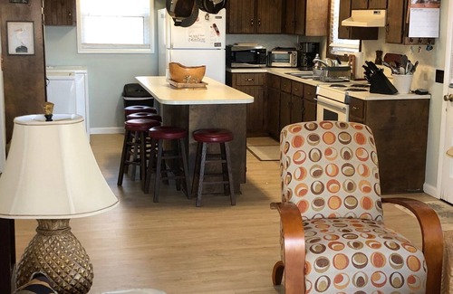 Ocean Isle Beach Casa | Hermoso entorno en el Canal Intracostero!
