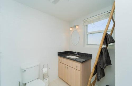 Seven Mile Beach Apartamento | Beautiful Seven Mile Beach Condo