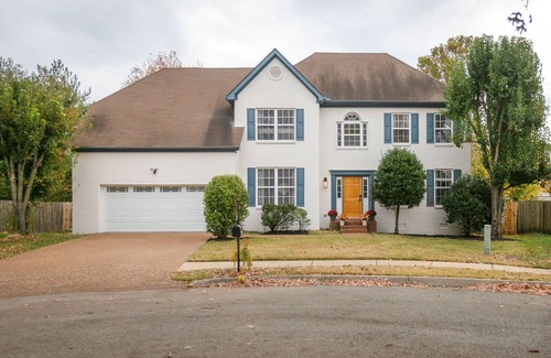 Franklin Casa | Beautiful, Sleek, and Modern 4 bdr Home Away from Home!