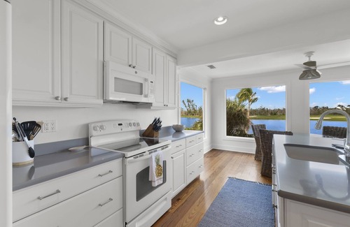 The Dunes Casa | Beautiful Southern Charmer home overlooking the Dunes Golf Course and Wildlife pond