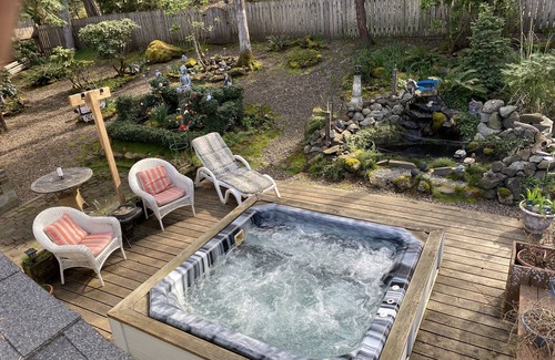 Western Casa | Beautiful Southwest Eugene Estate! 4 beds 3 baths ETC!