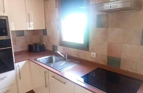 Caleta de Fuste Villa | Hermosa y espaciosa villa, piscina climatizada, capacidad para ocho personas.