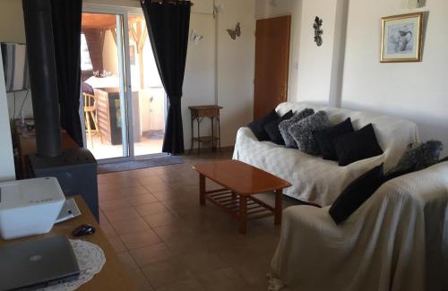 Xylofagou Apartamento | Beautiful spacious 2-Bed Apartment in Xylofagou