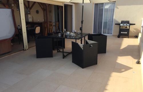 Xylofagou Apartamento | Beautiful spacious 2-Bed Apartment in Xylofagou