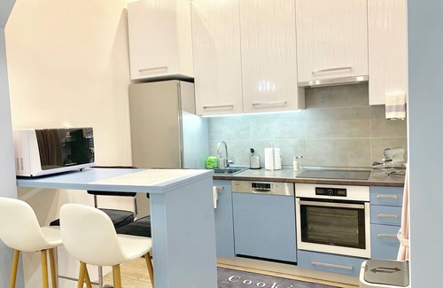 Erzsebetvaros Apartamento | Beautiful, spacious 3-bedroom apartment in the heart of vibrant Budapest