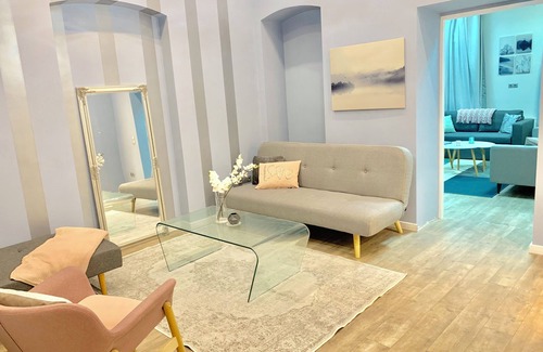 Erzsebetvaros Apartamento | Beautiful, spacious 3-bedroom apartment in the heart of vibrant Budapest