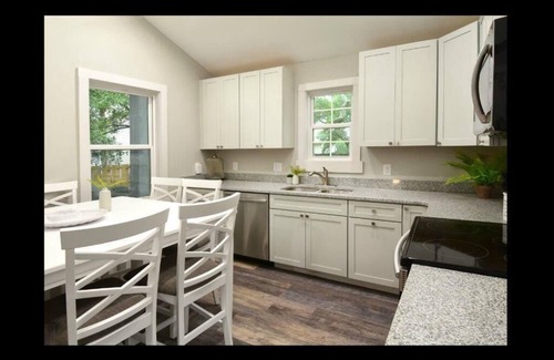 Tranquil Harbour Casa | Beautiful & Spacious 4BR/2BA Duplex/House-POOL & FIRE PIT-Sleeps10