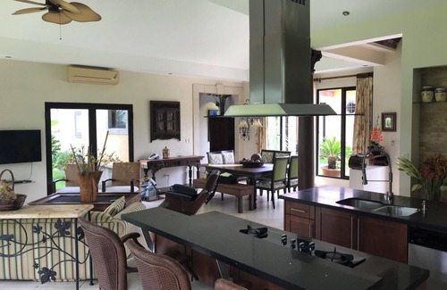 Los Cobanos Casa | Hermosa y cómoda residencia para vacacionar!