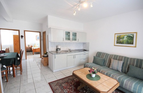 Spadici Apartamento | Beautiful spacious apartment (No. 1) with 2 bedrooms 300m to the beach