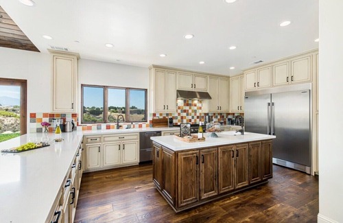 Santa Ynez Casa | Beautiful, Spacious Hilltop Villa in Wine Country