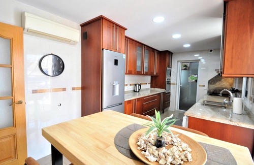 Marratxi Casa | Hermosa y espaciosa casa de vacaciones para familias con una gran piscina y jardín. - WiFi Gratis