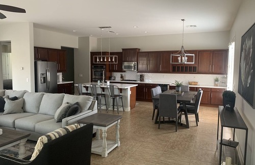 Marley Park Casa | Beautiful, spacious home with pool & putting green, perfect for snow birds!