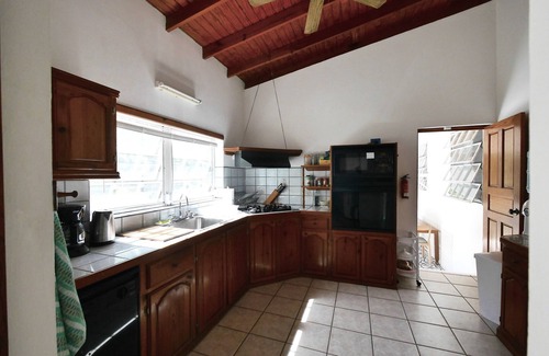Praslin Villa | Hermosa y espaciosa casa con piscina privada, perfecta para un gran grupo de amigos
