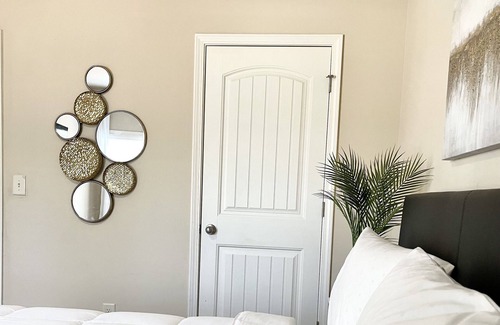Clarkdale Casa | Beautiful Spacious Townhome Minutes from Atlanta Airport
