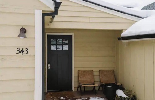 White Salmon Casa | Beautiful Spacious Home in Downtown White Salmon